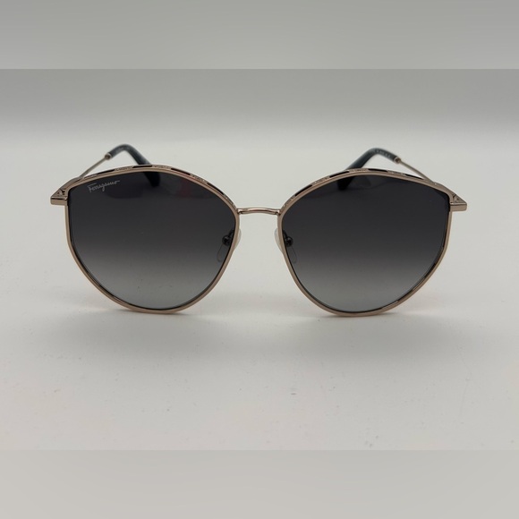 Salvatore Ferragamo Women Sunglasses Silver/ Grey Full Rim Frame SF264S 785 New - Picture 5 of 12